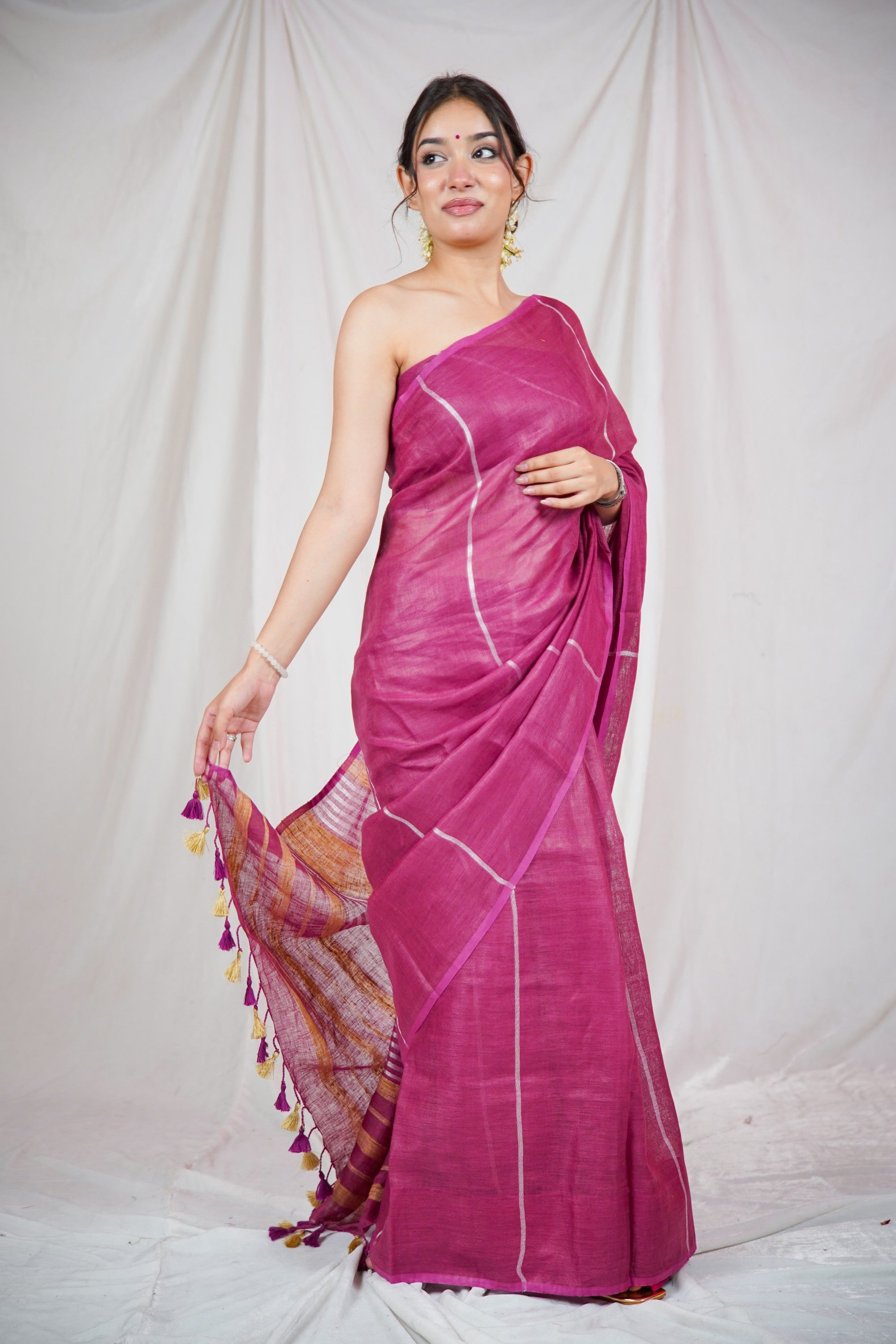 Neelima Rekha- Purple Linen Saree