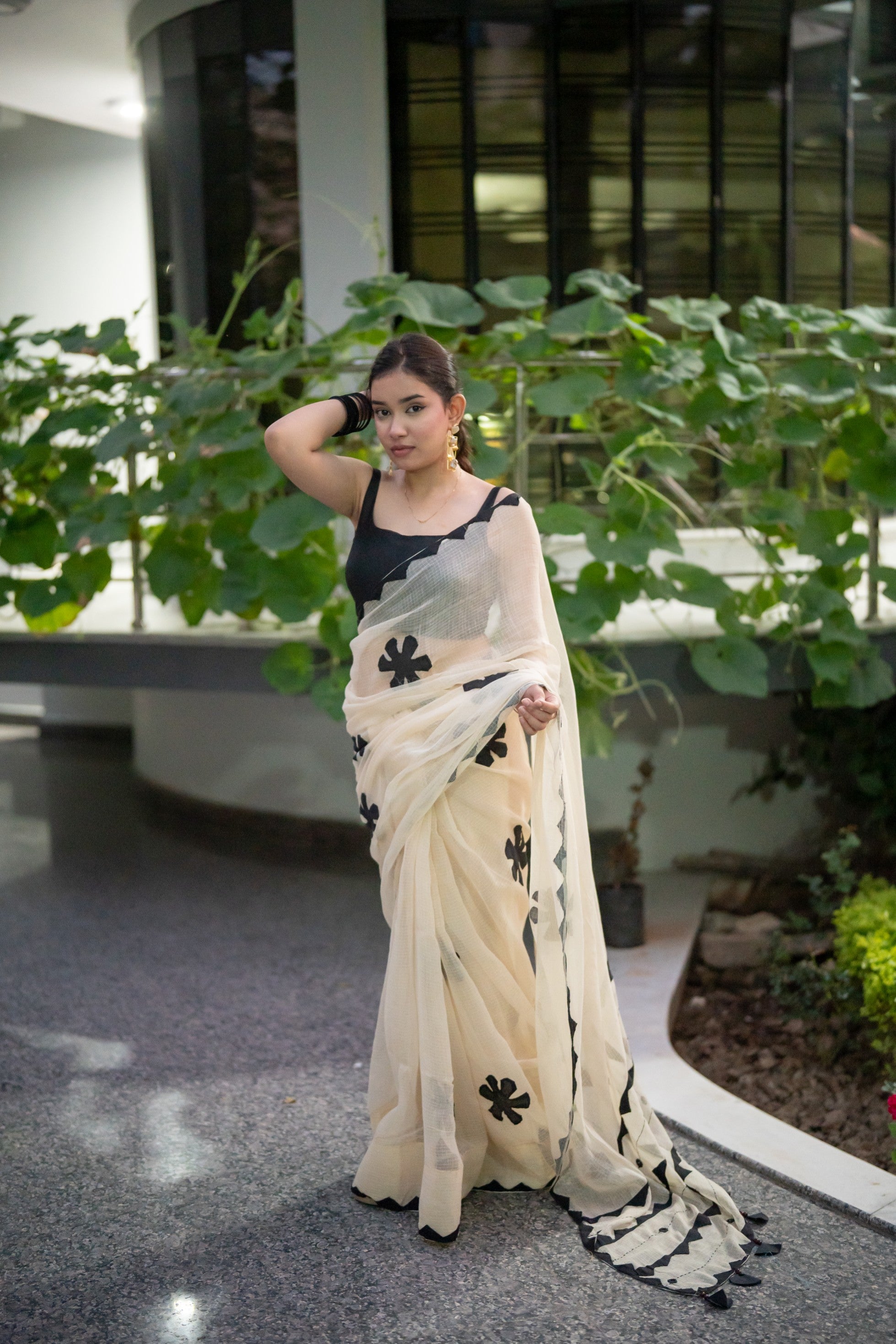 Shivi - Offwhite Saree with Black Floral applique work