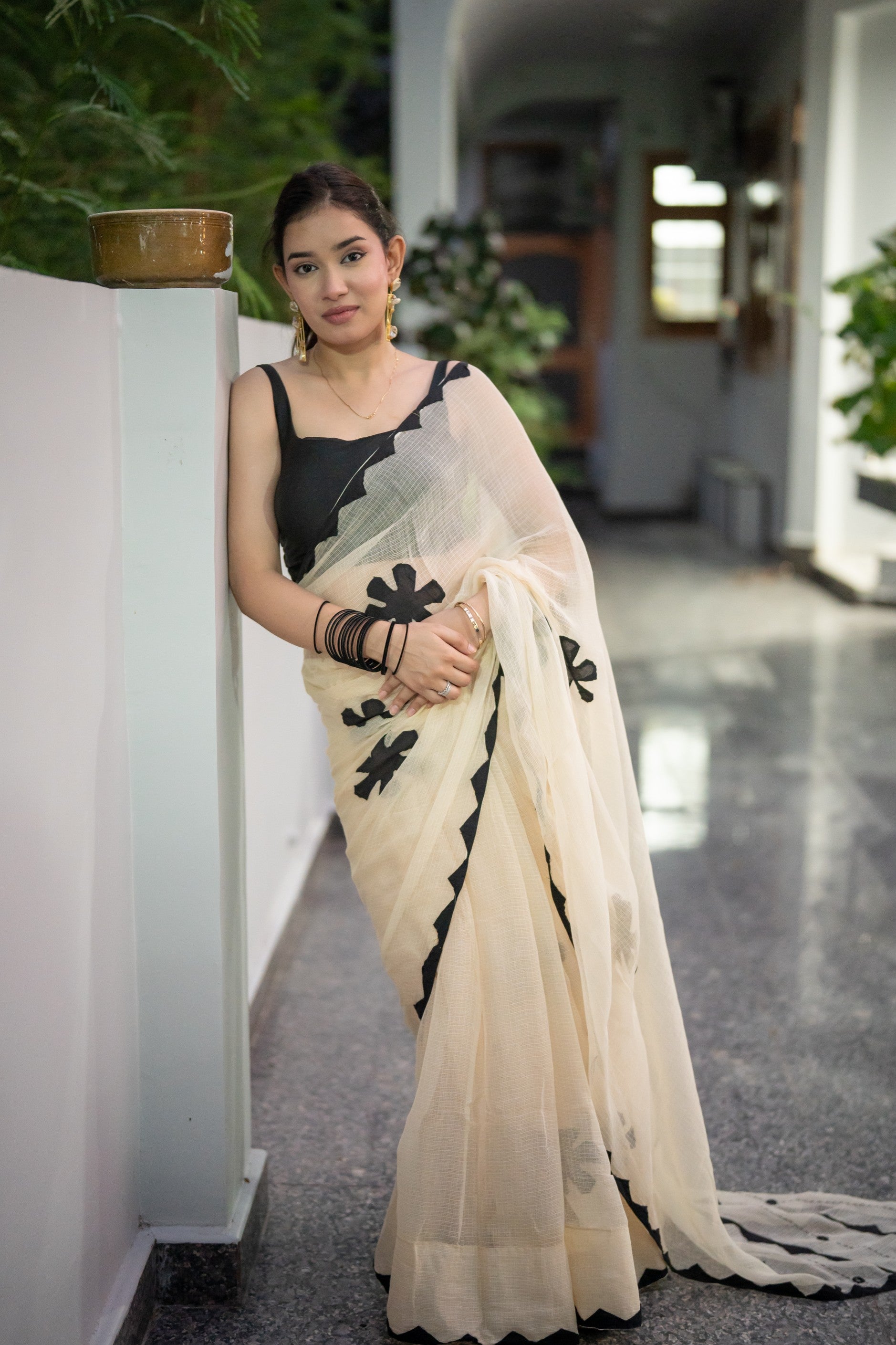 Shivi - Offwhite Saree with Black Floral applique work