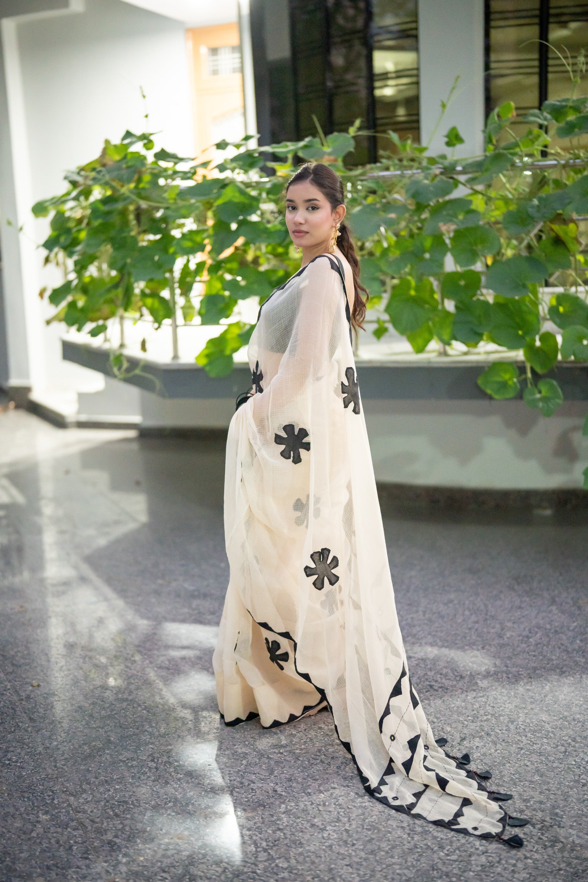 Shivi - Offwhite Saree with Black Floral applique work