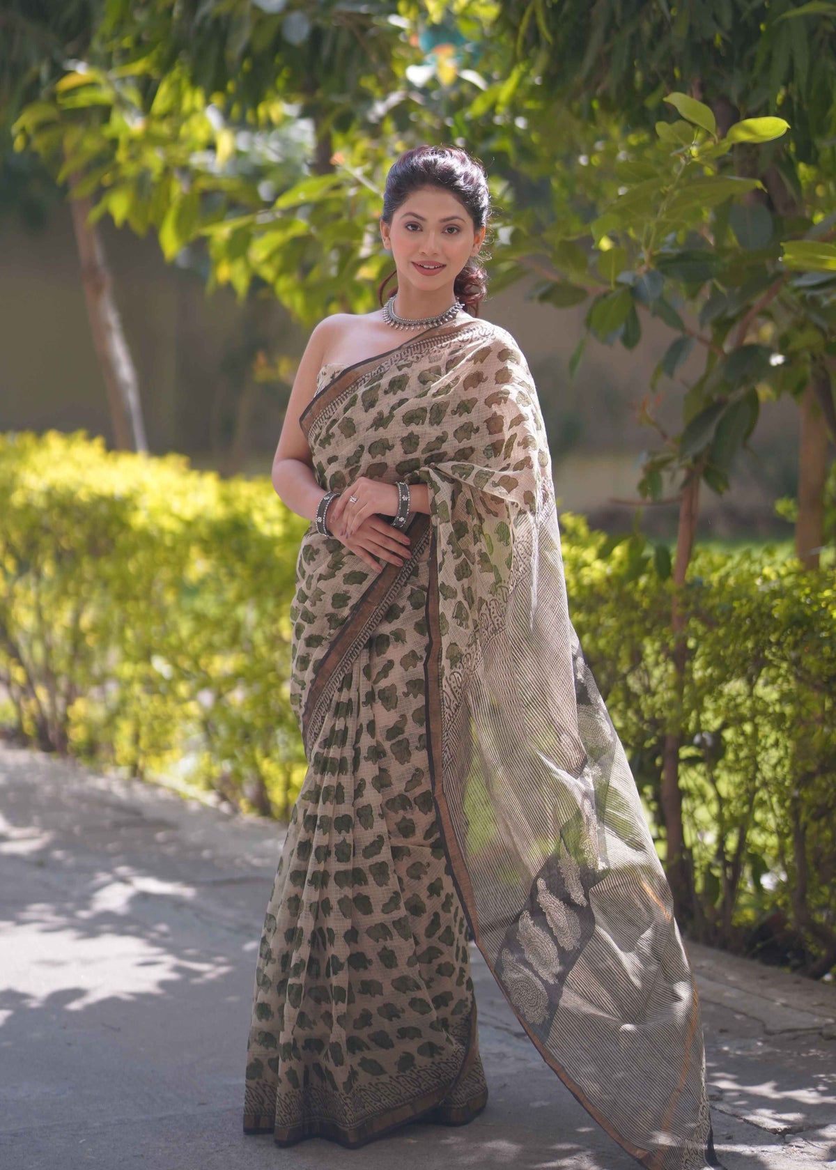 Gajrekha - Cream Kota Doria Saree