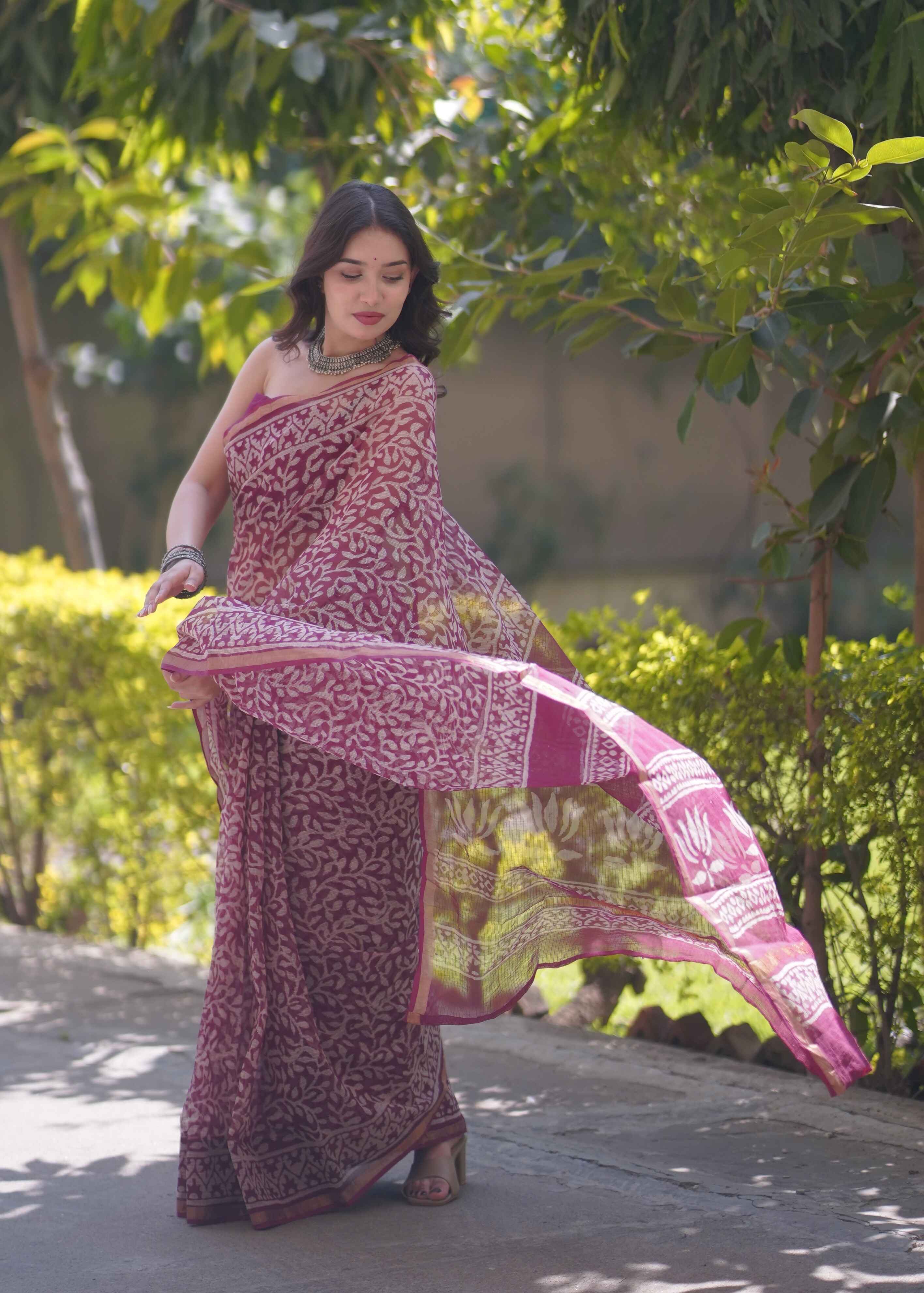 Sugandhika- Leaf Print Kota Doria Saree