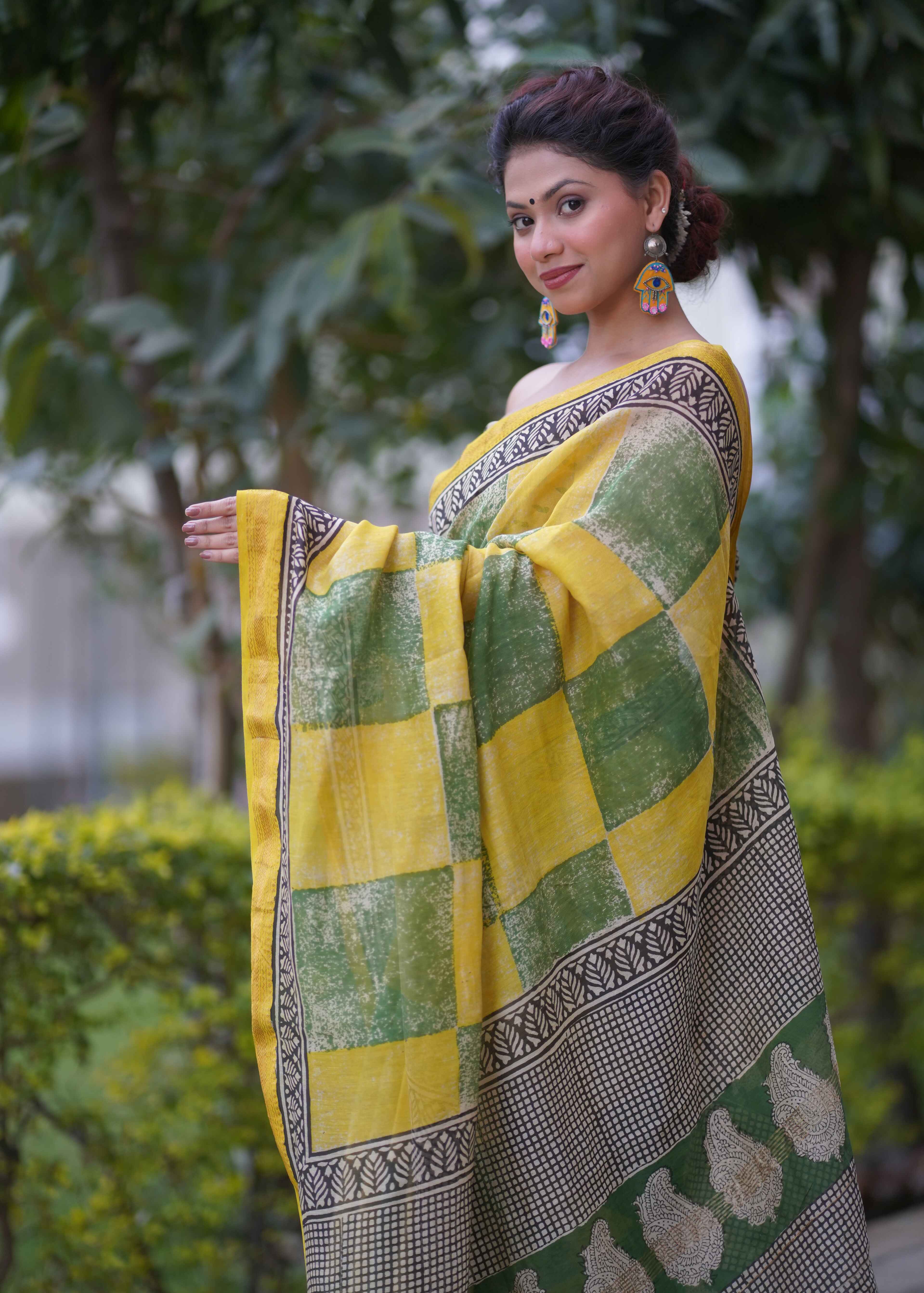 Kanakjaal- Yellow Checks Maheshwari Saree