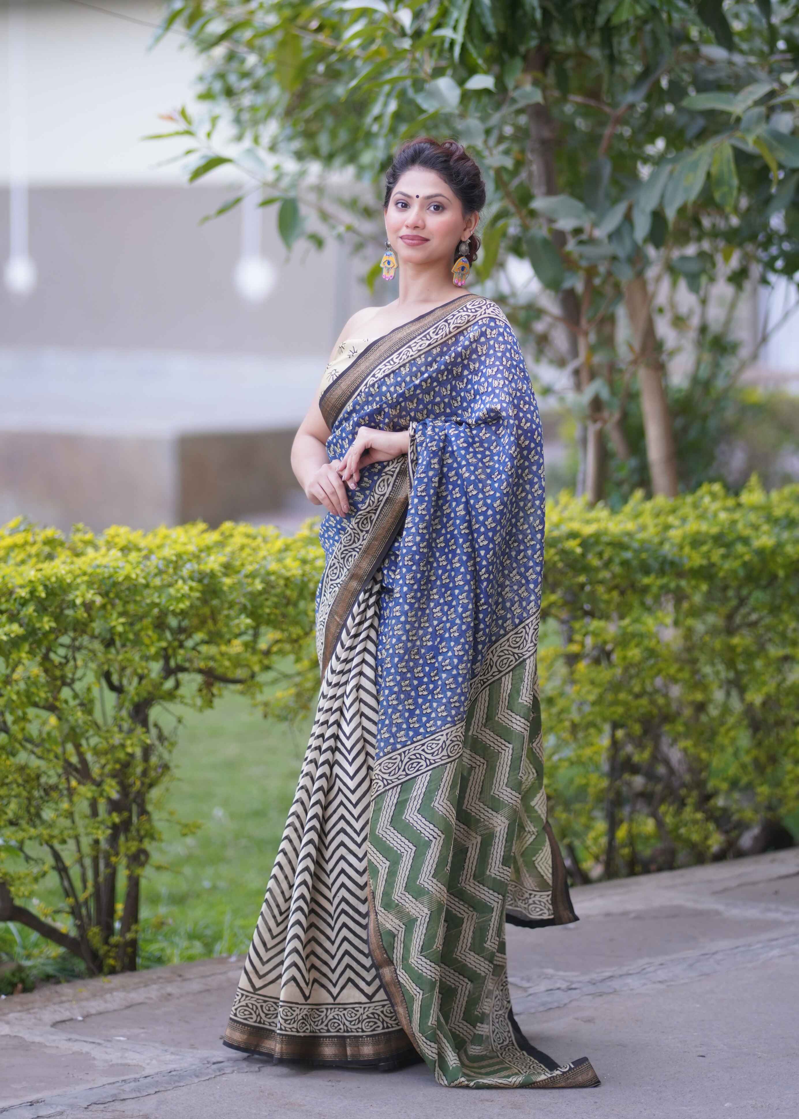 Nirjhari- Zigzag Maheshwari Silk Saree