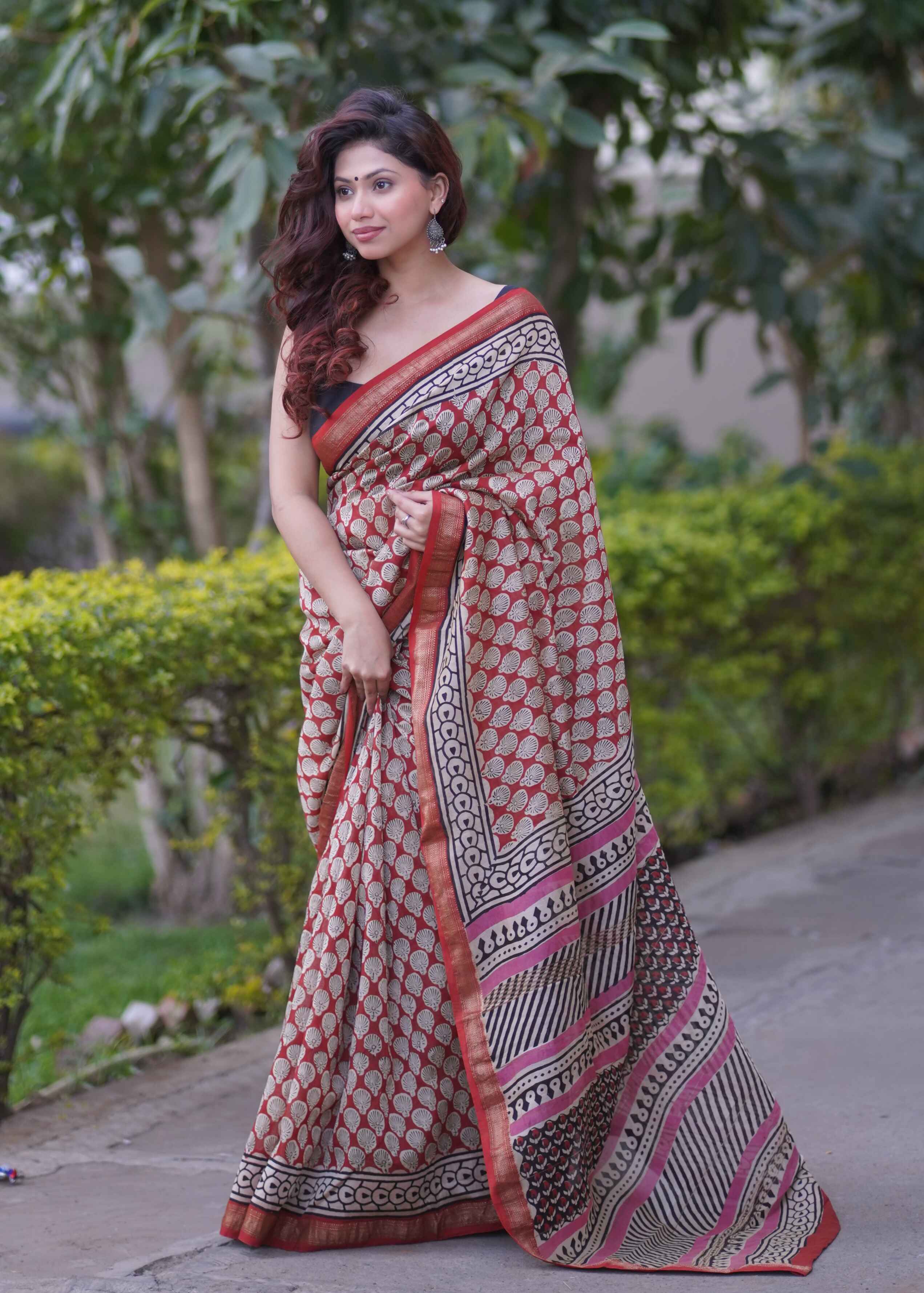 Karunmayi- Red Maheshwari Silk Saree