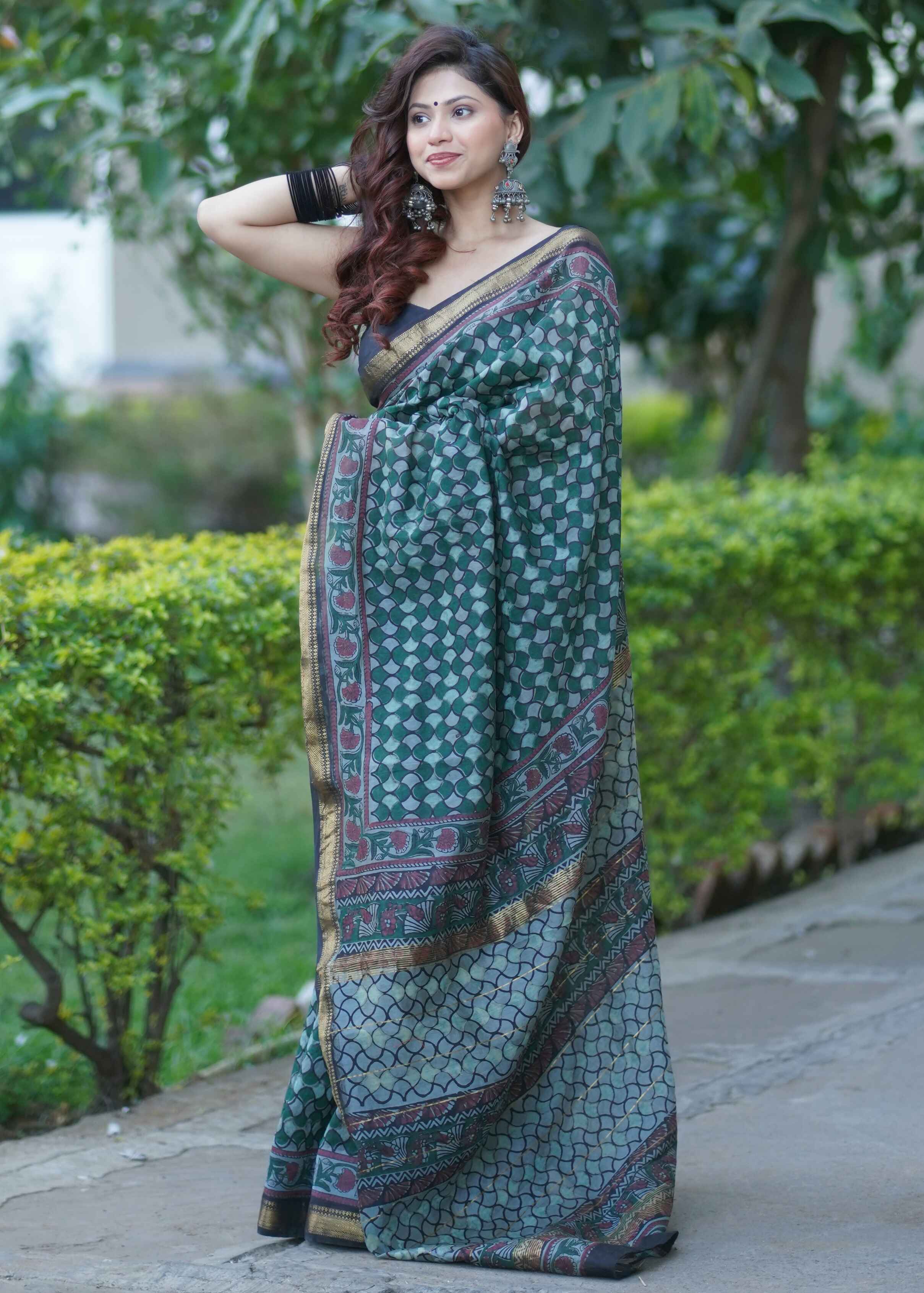 Ravashree- Green Maheshwari Silk Saree