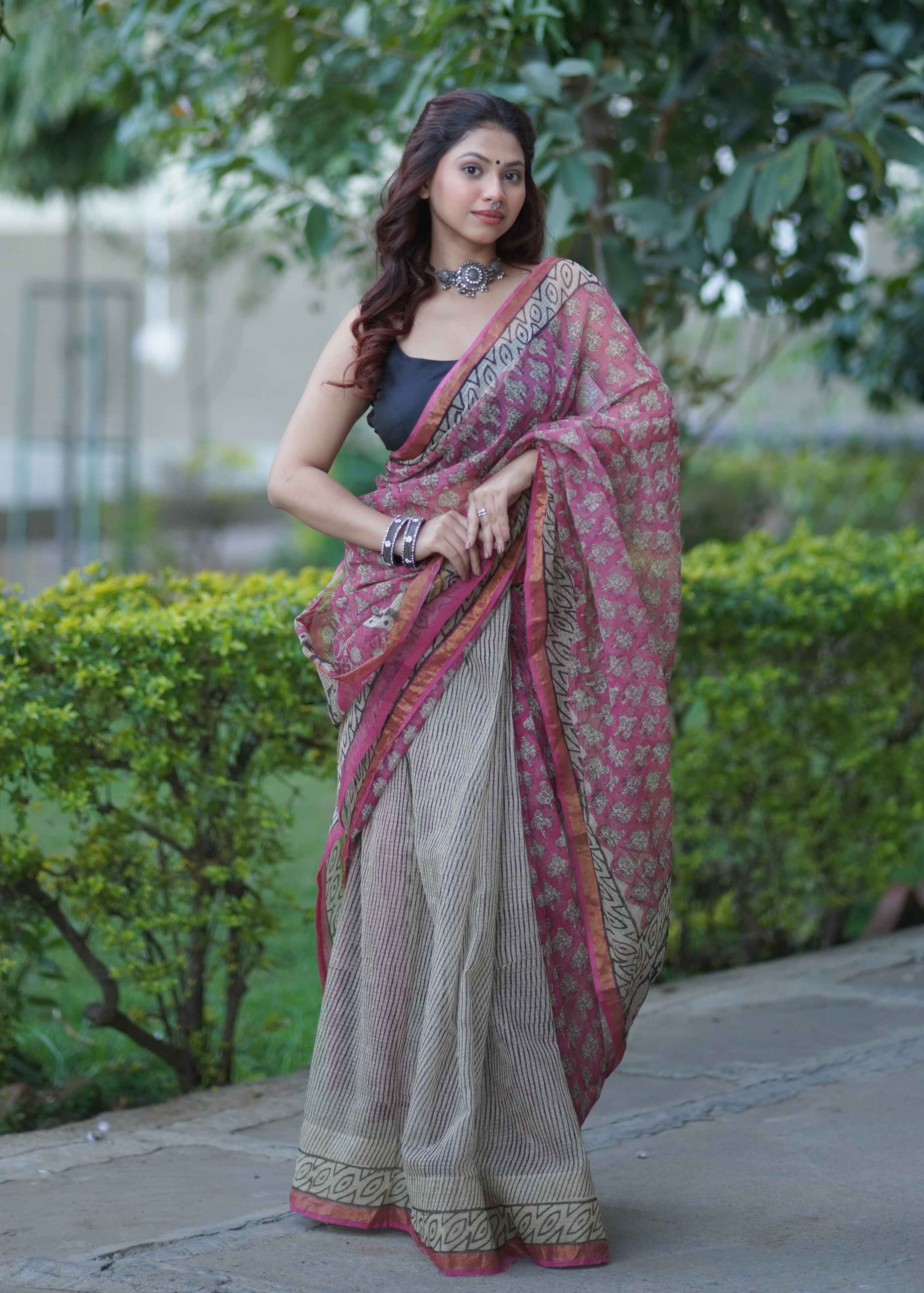 Suhavini - Cream Kota Doria Saree