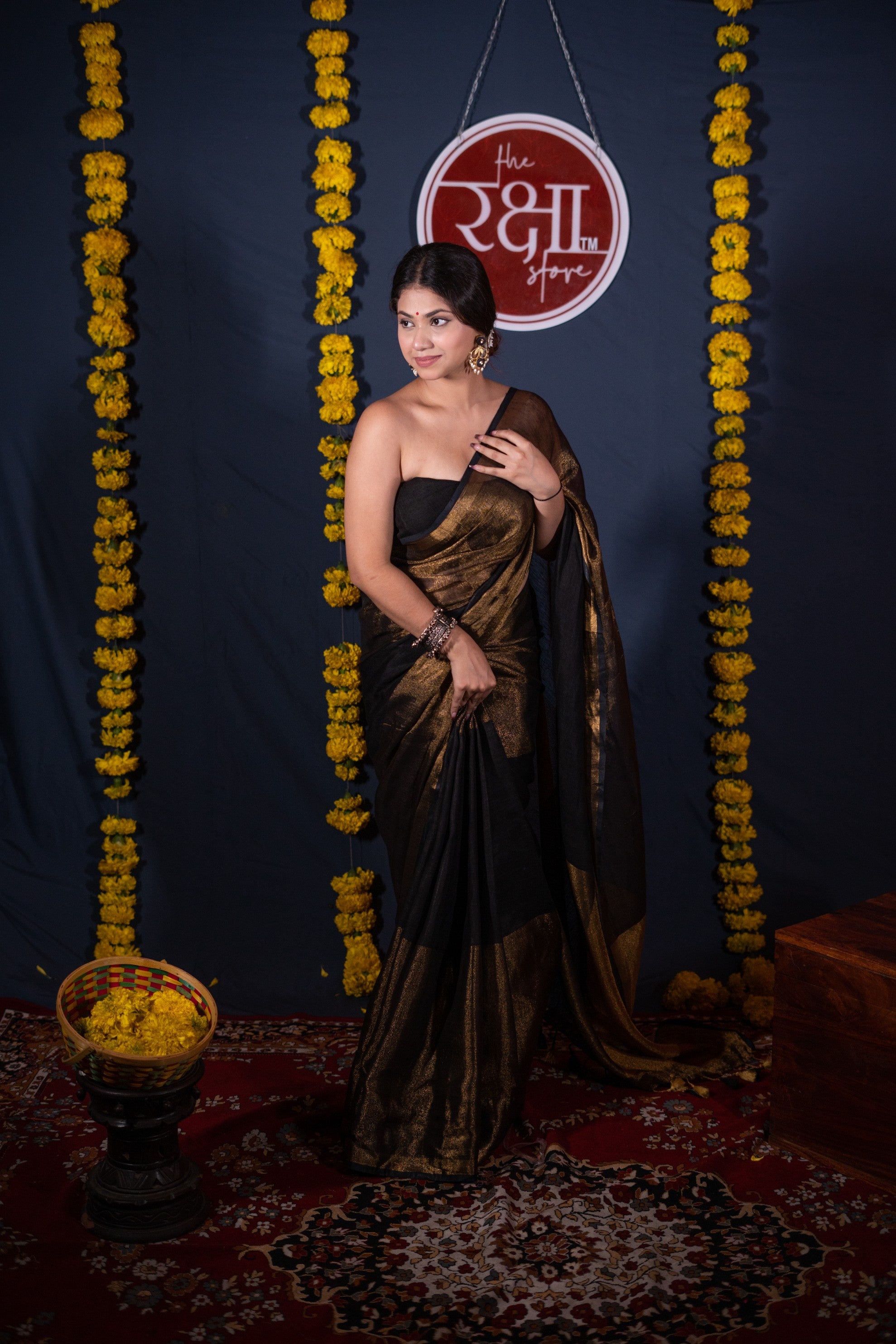 Sumanika- Black/ Copper Linen Saree