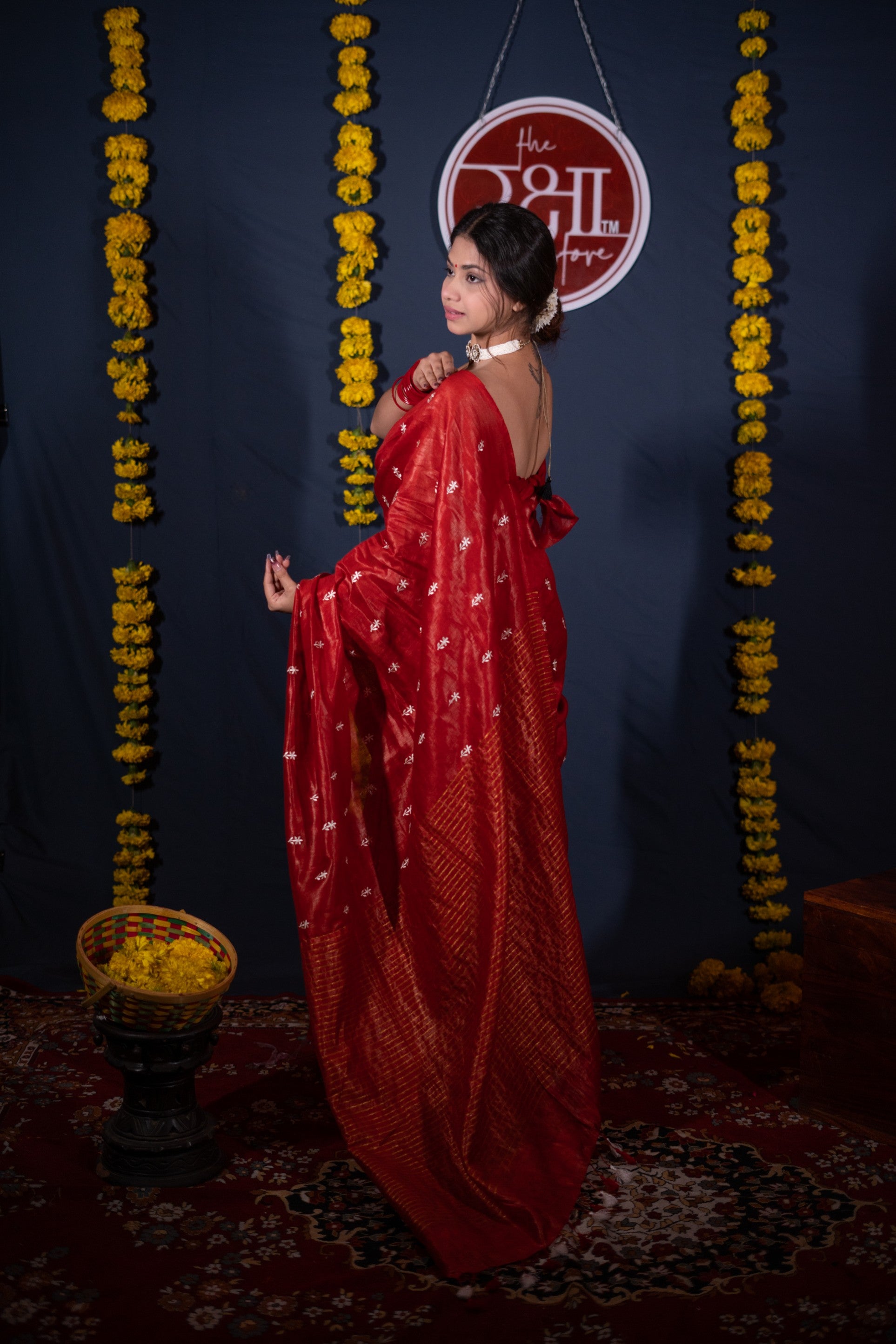 Avani- Red Floral Silk Linen Saree