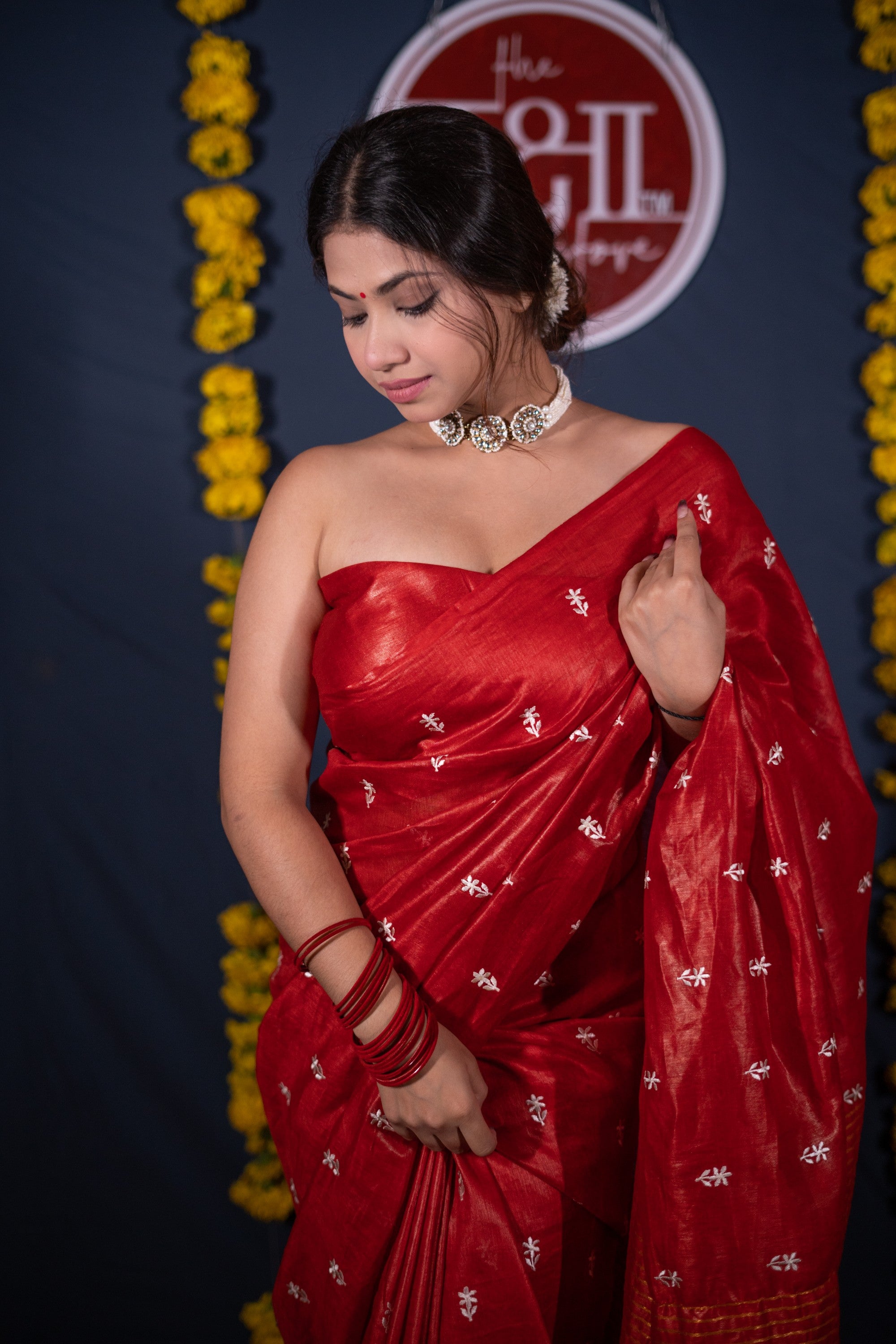 Avani- Red Floral Silk Linen Saree