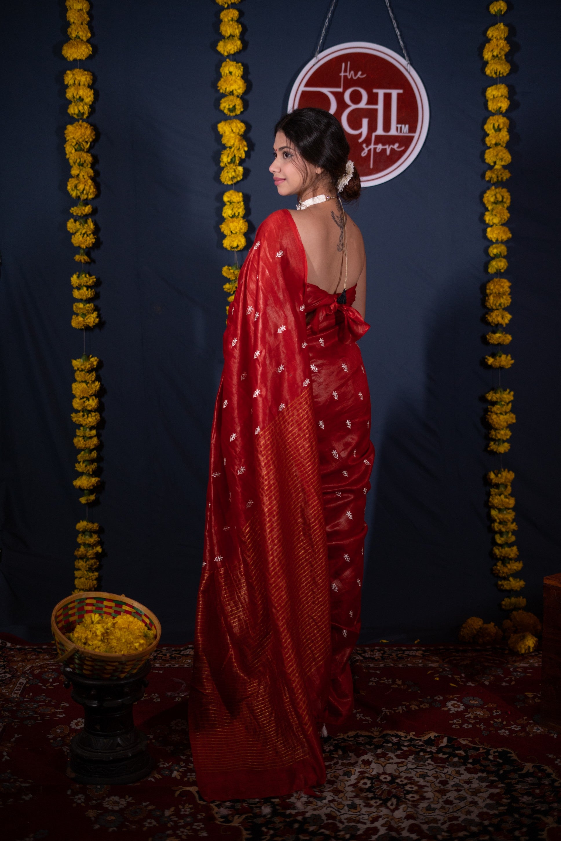 Avani- Red Floral Silk Linen Saree