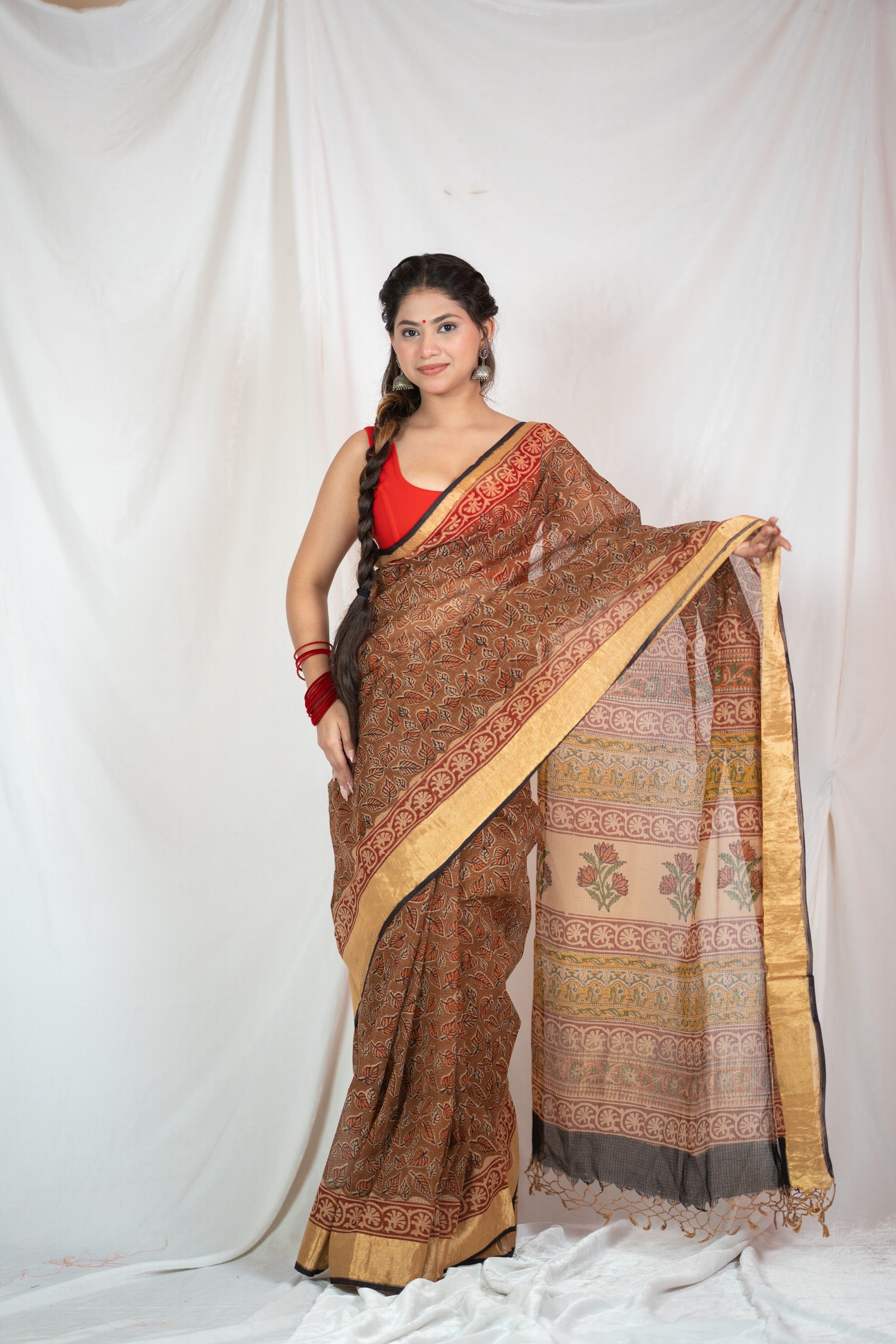 Autumn Aura- Brown Kota Doria Saree